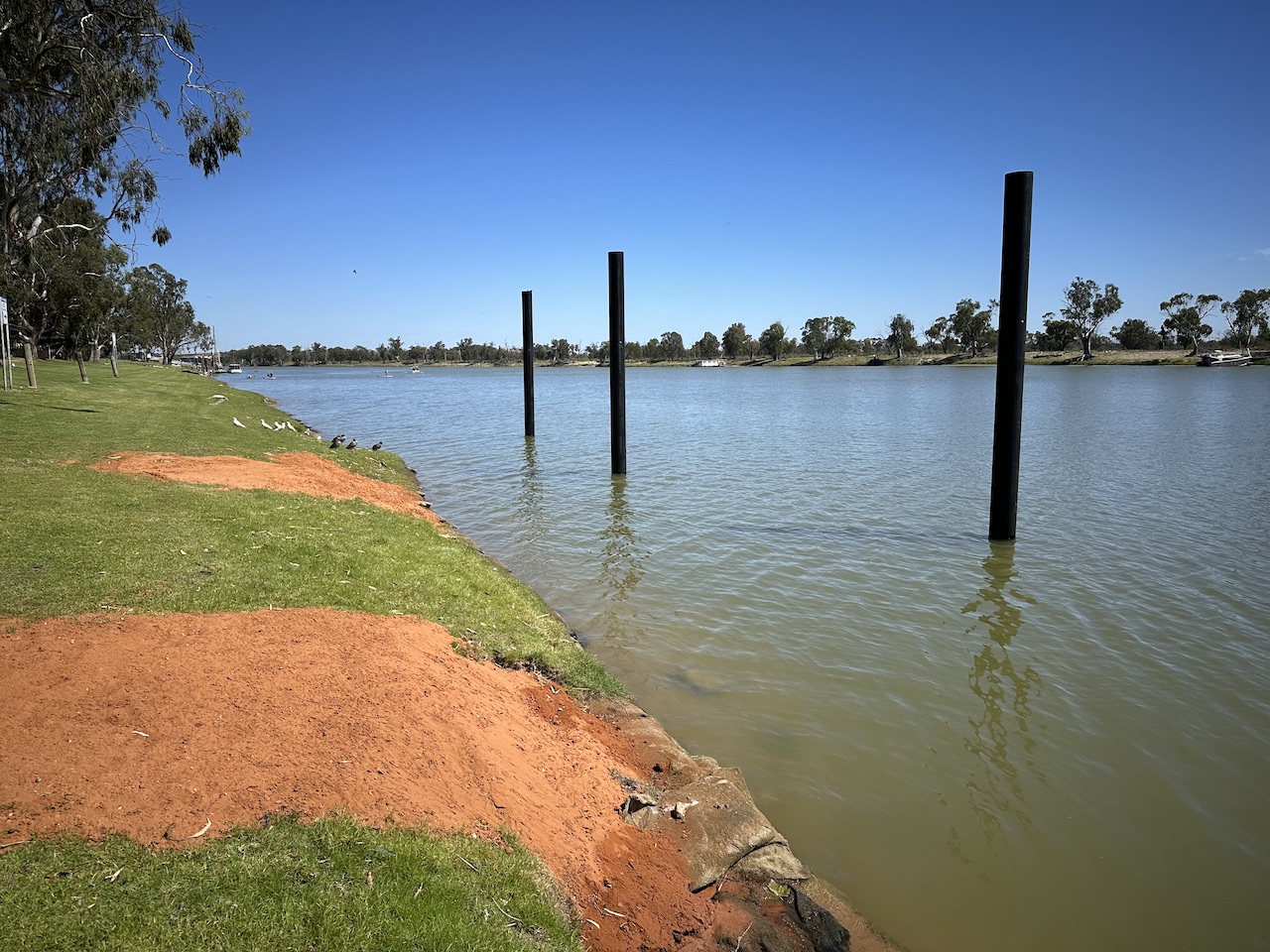 Jetty on the way at Waikerie 5RM